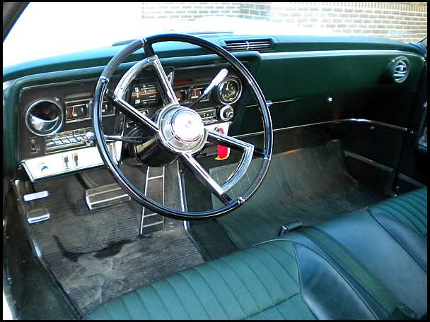 Cars Asyu 1966 Oldsmobile Toronado Interior